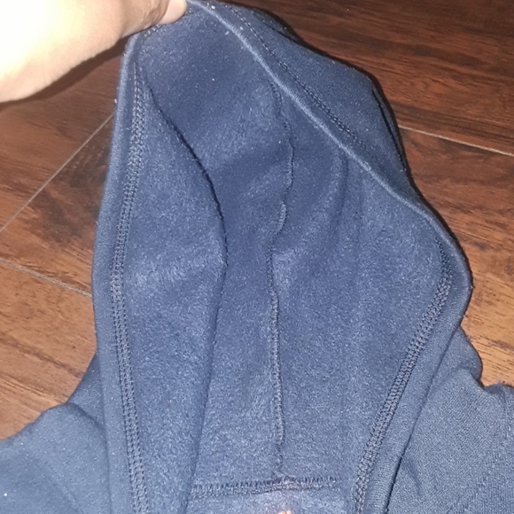 Hanes medium hoodie - Picture 6 of 8